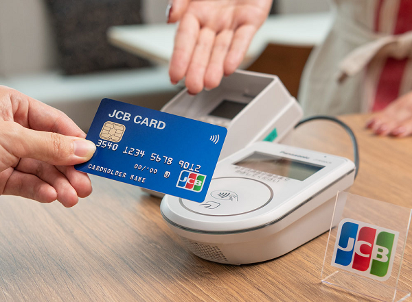 thẻ ghi nợ quốc tế